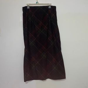 Women’s Harve Bernard size 14.